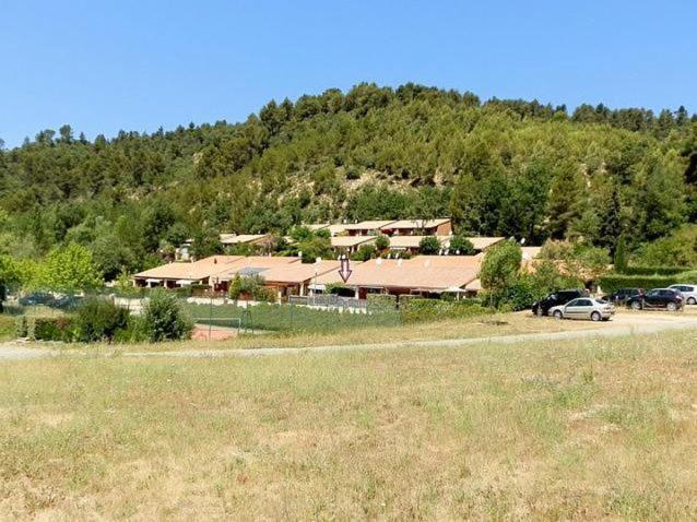 Mazet De Vacances Dans Le Domaine De L'Espai Saint-Martin-de-Brômes Exterior foto