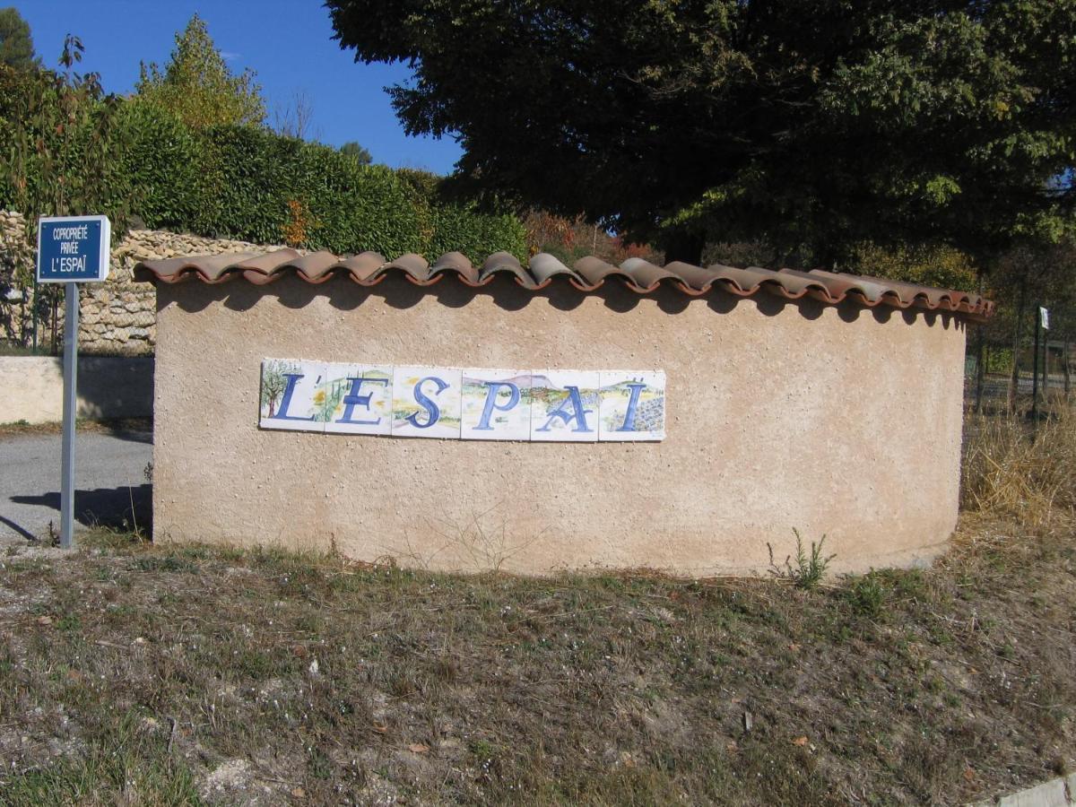 Mazet De Vacances Dans Le Domaine De L'Espai Saint-Martin-de-Brômes Exterior foto